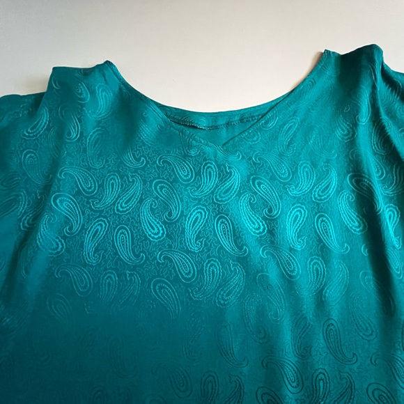 Jade Silk - Paisley Top - Size S - Picture 3 of 5